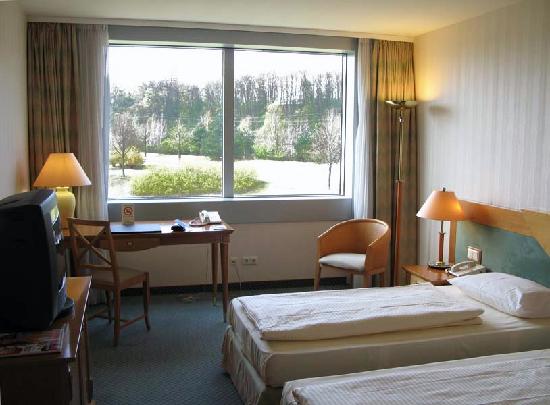 English_Natali_Belritz_Cologne_hotel